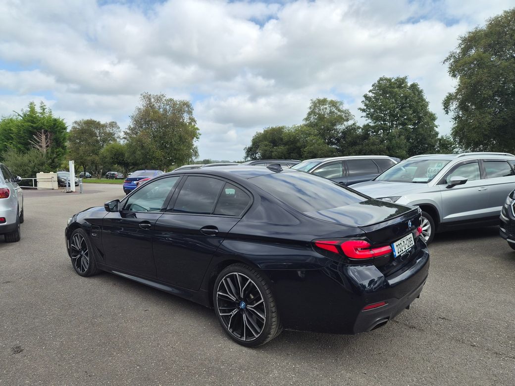 2023 BMW 530