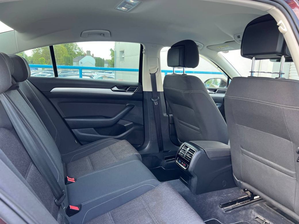 2016 Volkswagen Passat