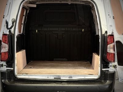 2023 Peugeot Partner