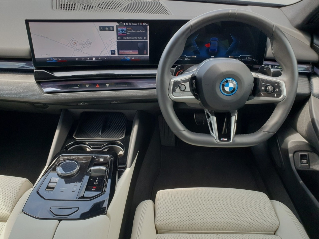 2025 BMW 530