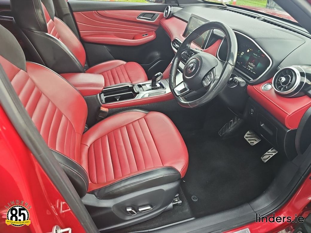 2022 MG HS
