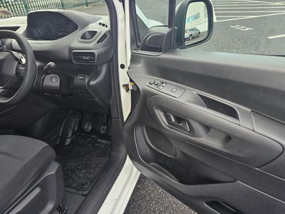 2021 Peugeot Partner