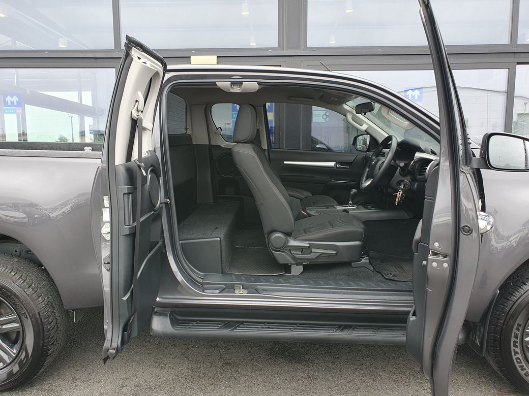 2024 Toyota Hilux