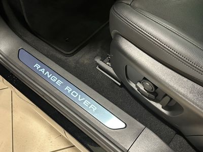 2025 Land Rover Range Rover Evoque