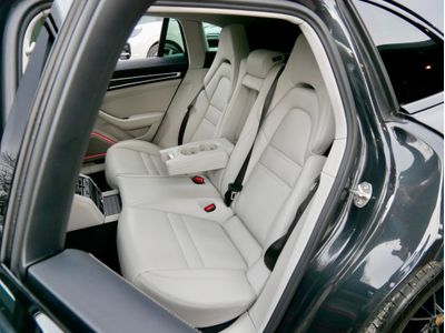 2023 Porsche Panamera