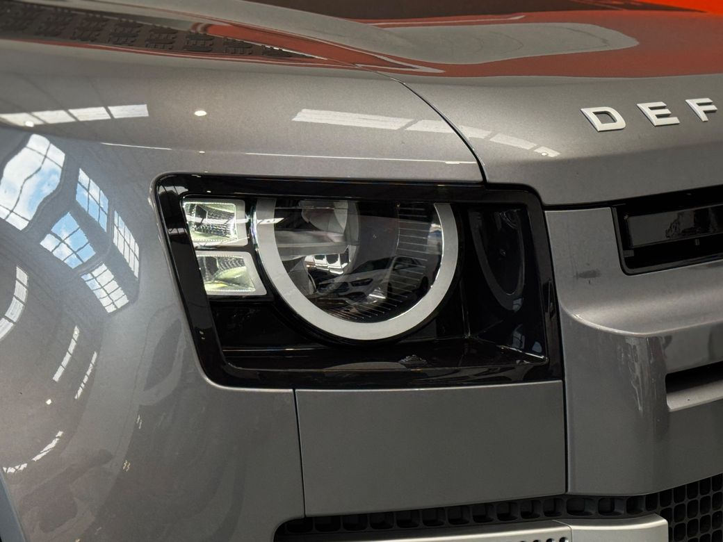 2023 Land Rover Defender