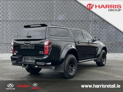2025 Black Isuzu D-MAX