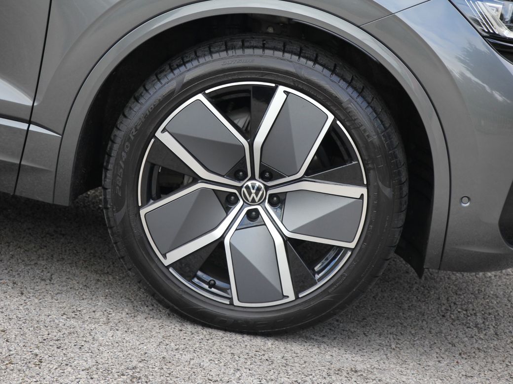 2025 Volkswagen Touareg