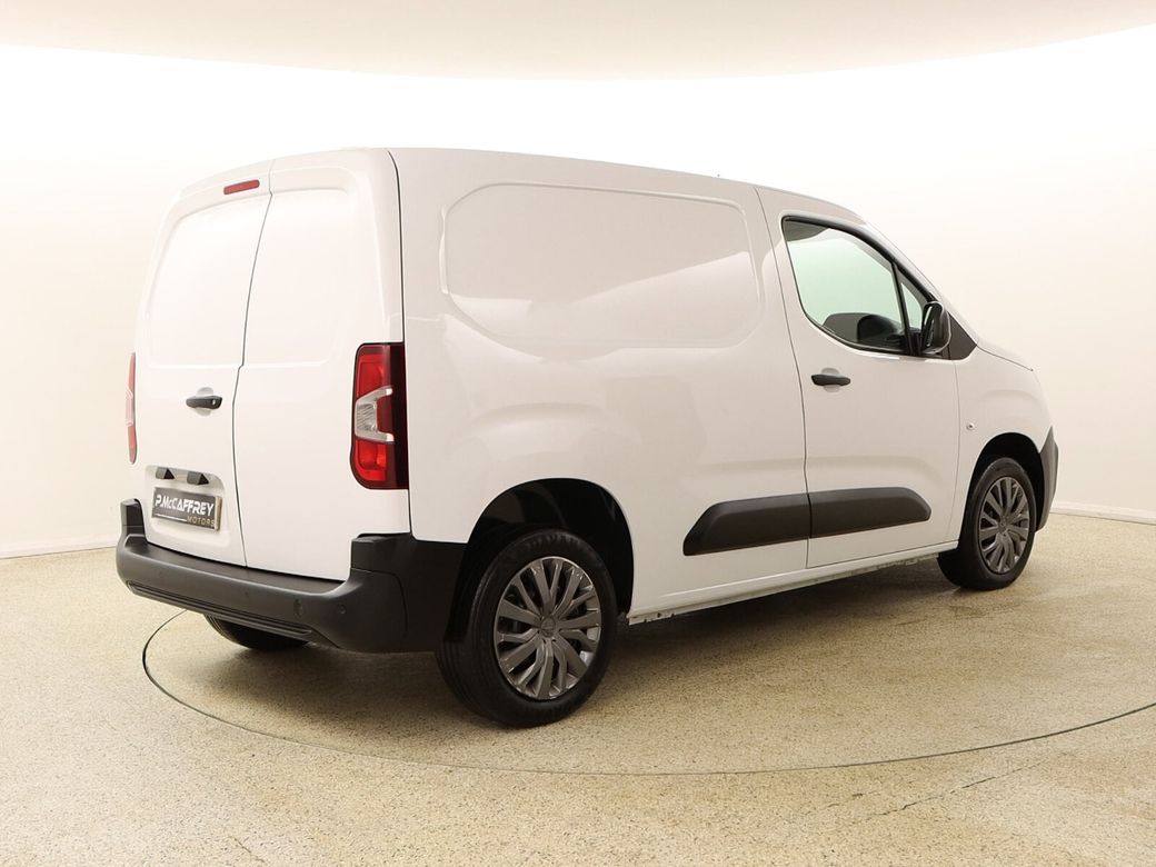 2022 Peugeot Partner