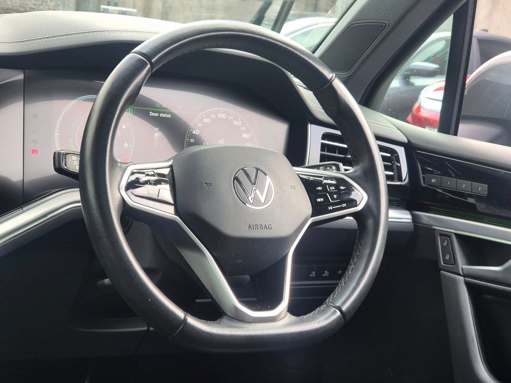 2021 Volkswagen Touareg