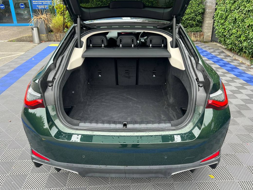 2024 BMW i4