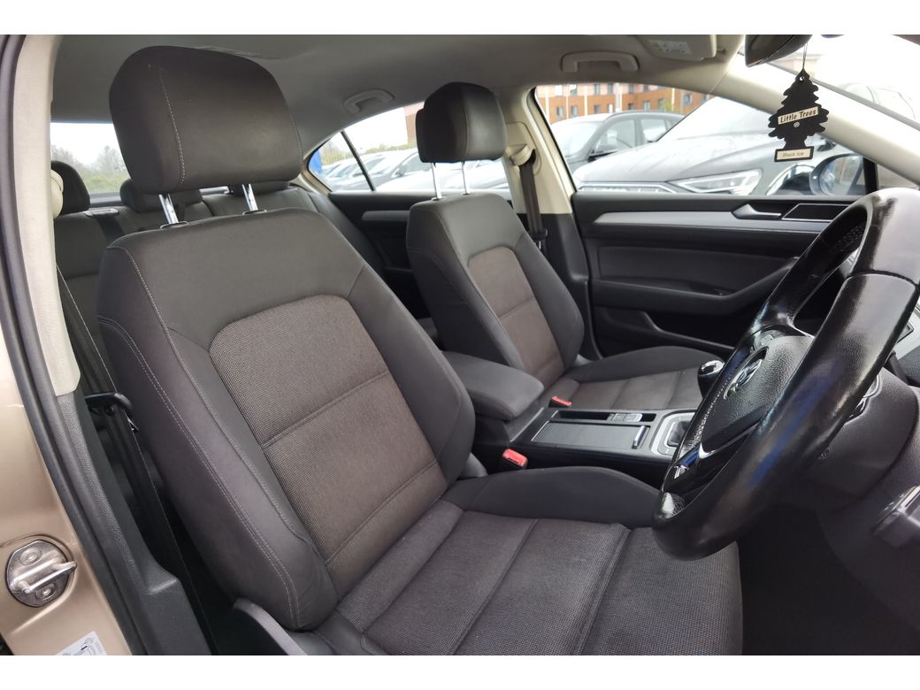 2016 Volkswagen Passat