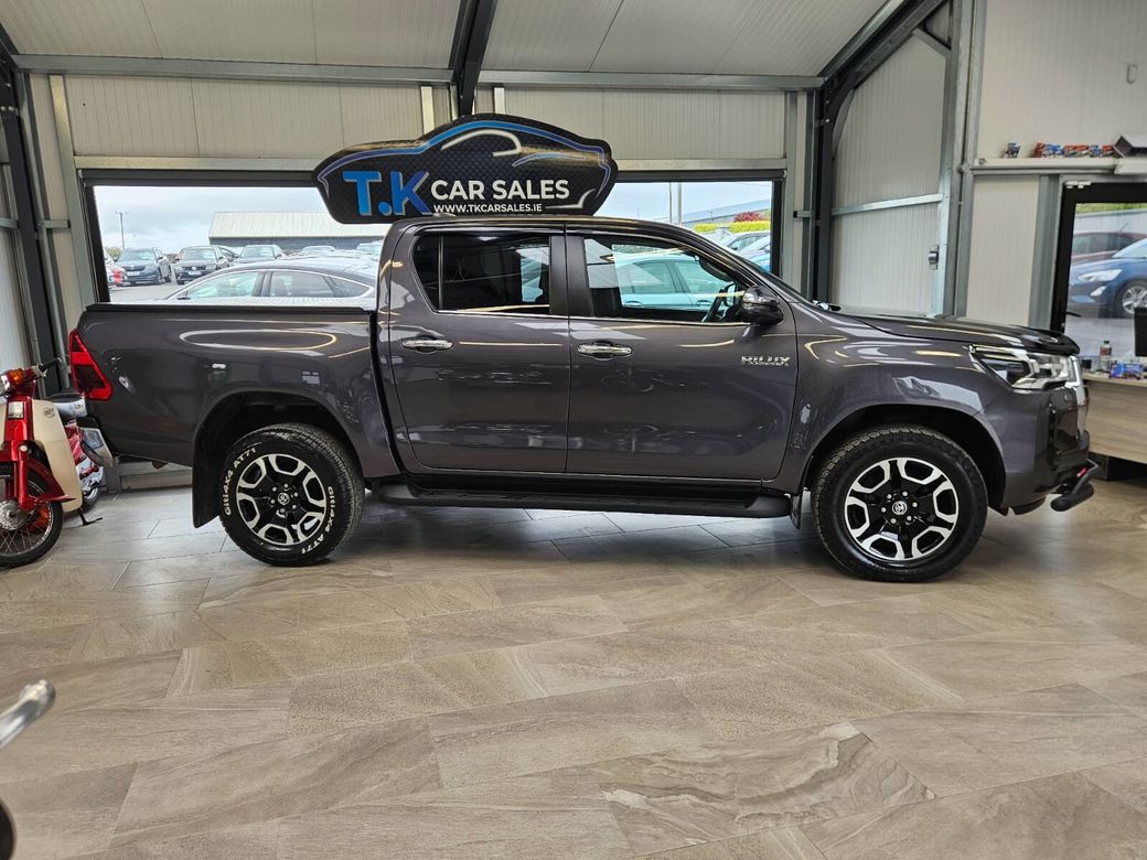 2023 Toyota Hilux