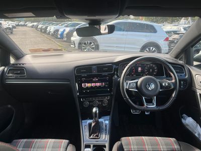 2018 Volkswagen Golf