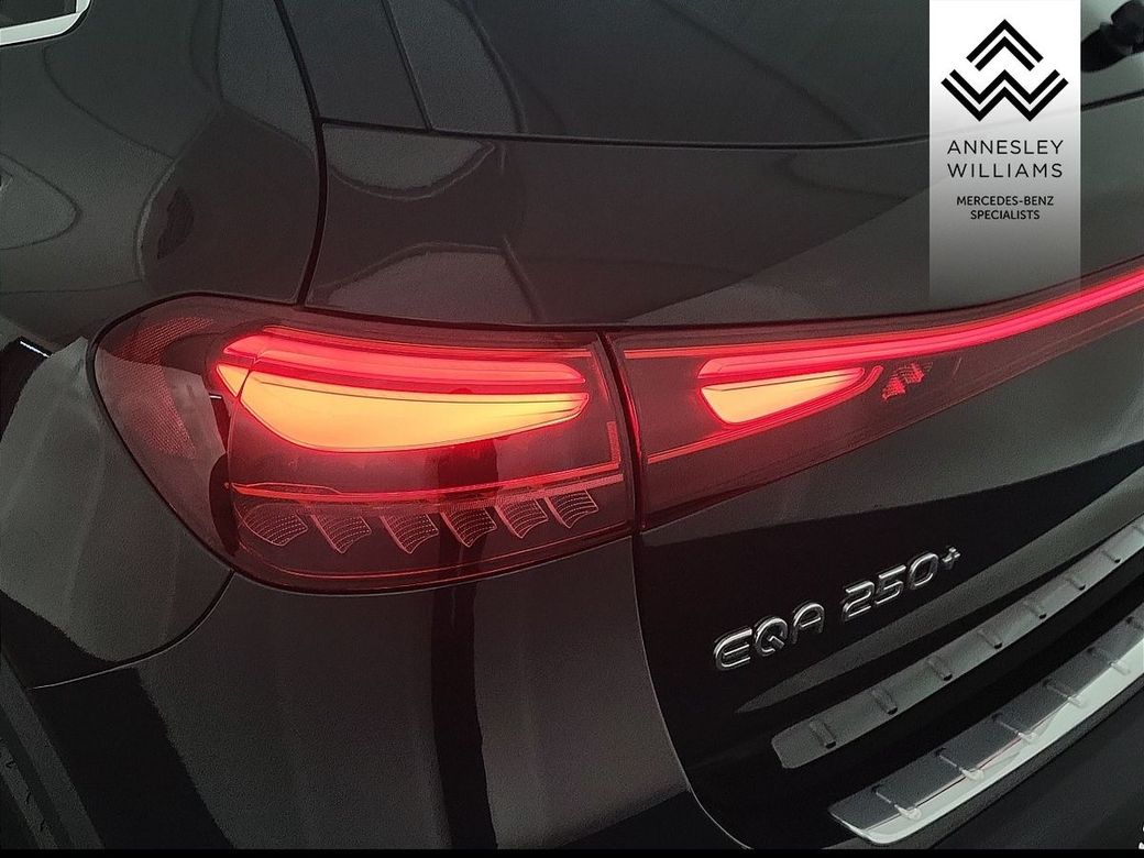2025 Mercedes-Benz EQA