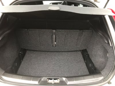 2017 Volvo V40