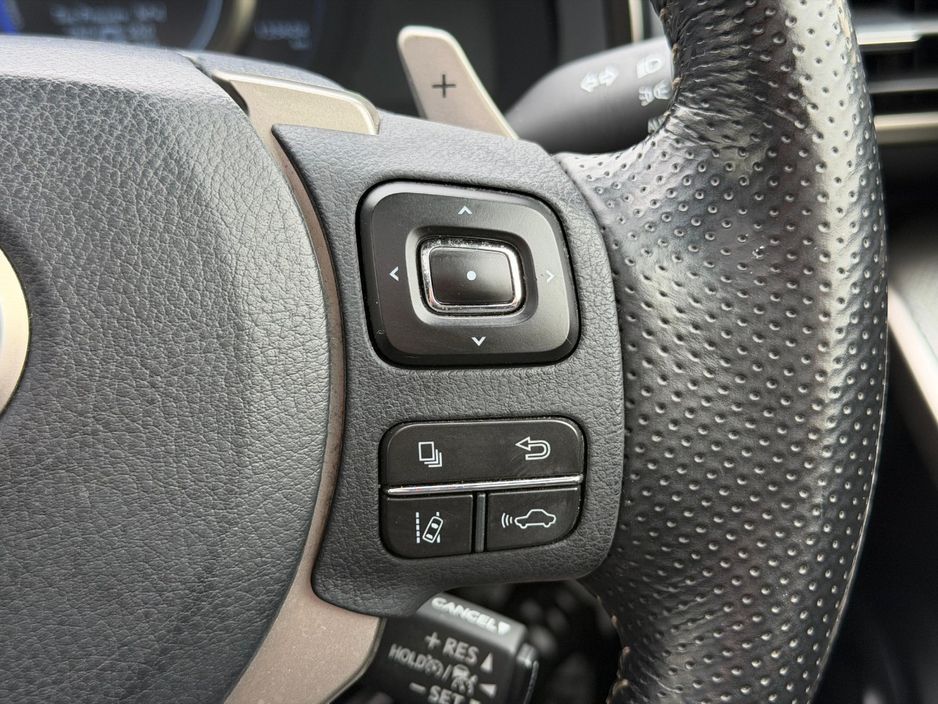 2018 Lexus IS 300h