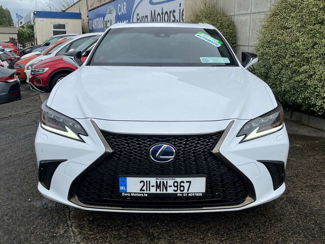 2021 Lexus ES 300h