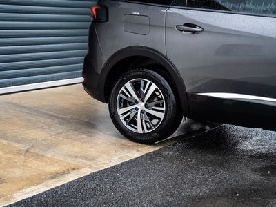 2024 Peugeot 5008