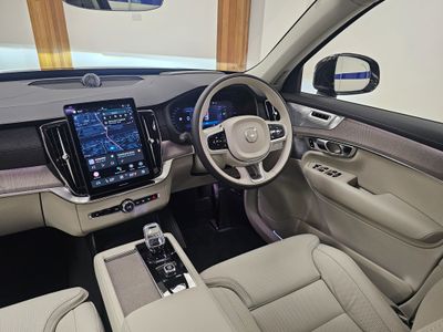 2025 Volvo XC90