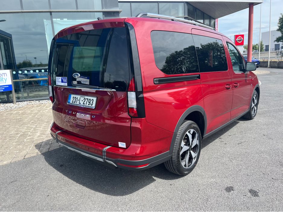 2023 Ford Grand Tourneo Connect