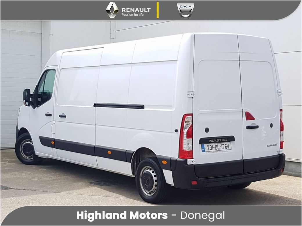 2023 Renault Master