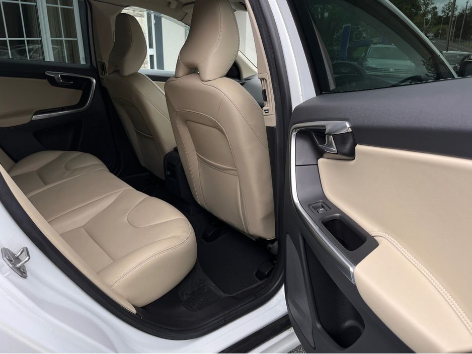 2016 Volvo XC60