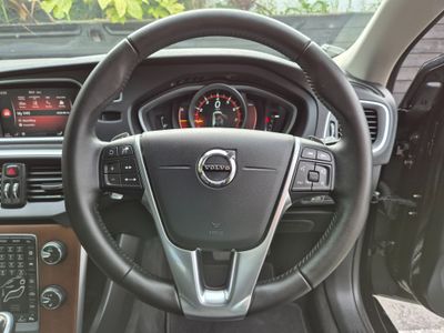 2018 Volvo V40
