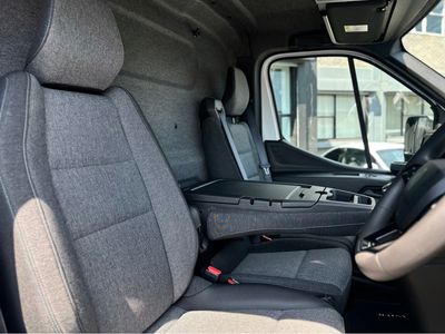 2025 Renault Master