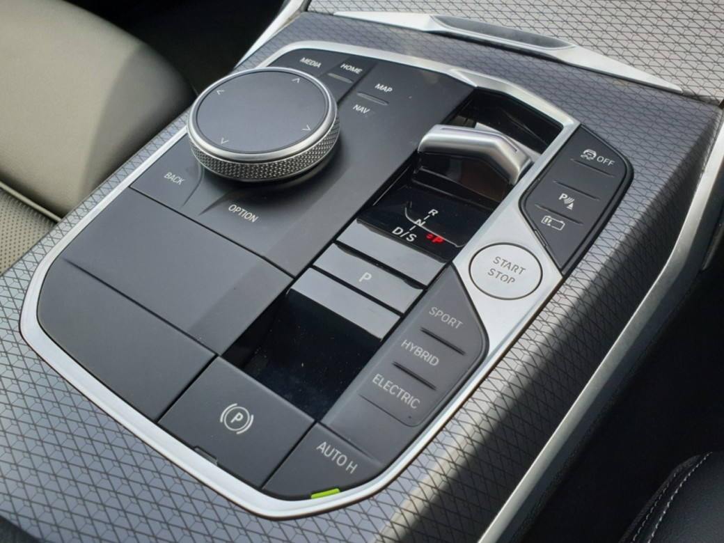 2025 BMW 3 Series