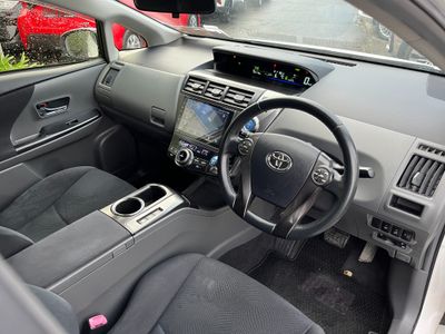 2014 Toyota Prius Alpha