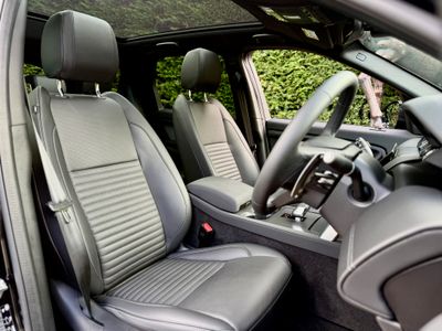 2025 Land Rover Discovery Sport
