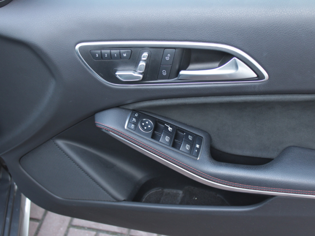 2016 Mercedes-Benz A 180