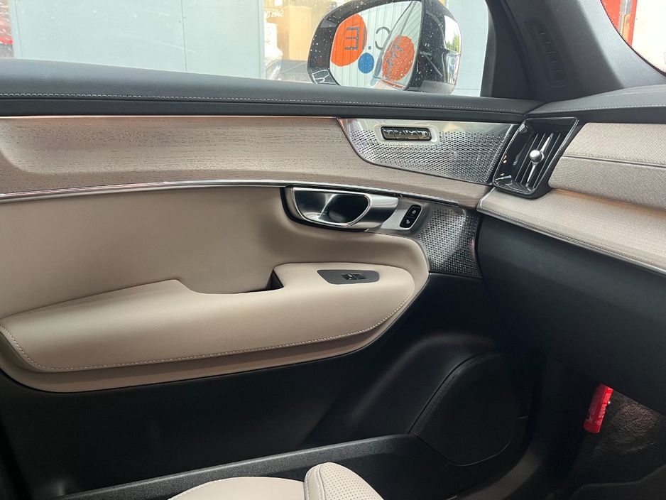 2025 Volvo XC90