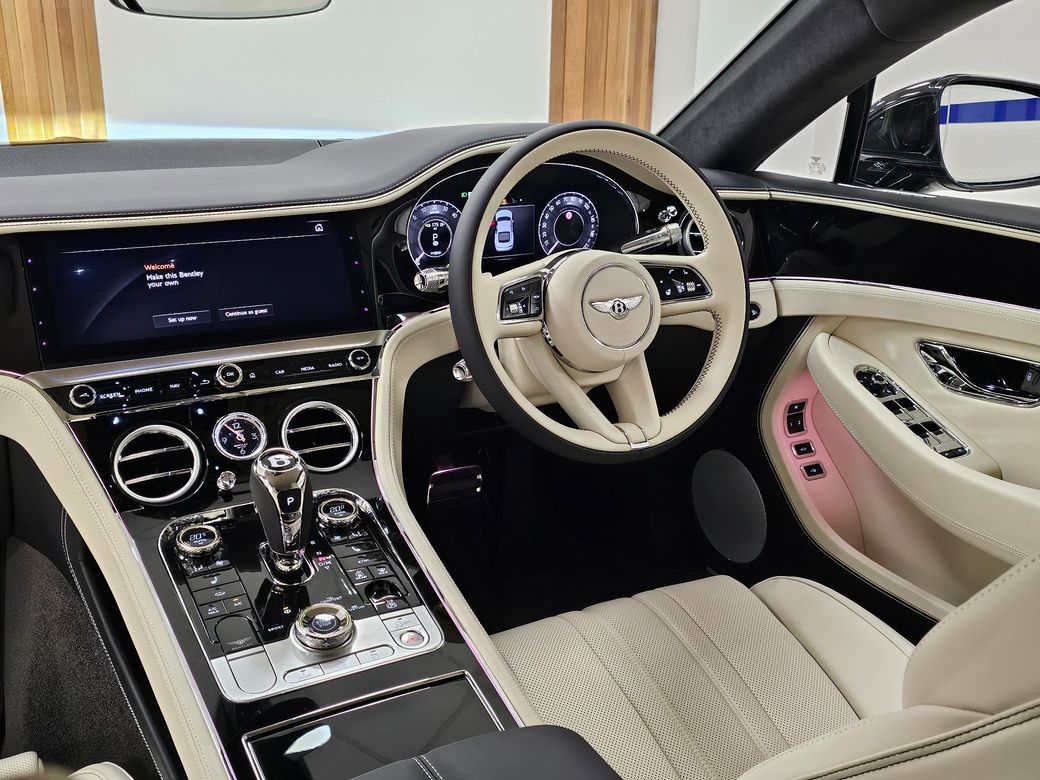 2025 Bentley Continental