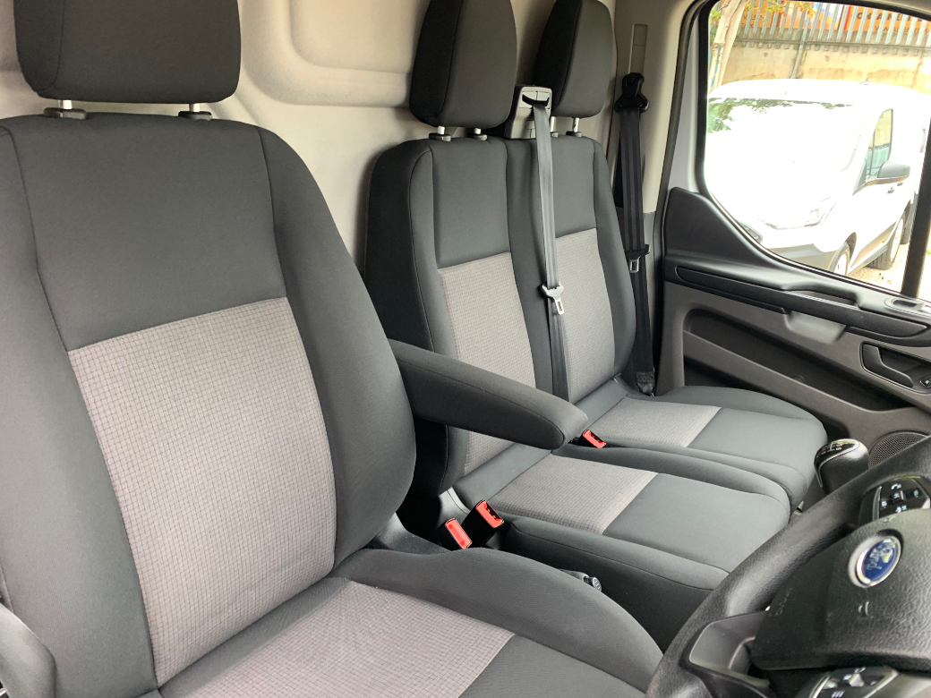 2022 Ford Transit Custom