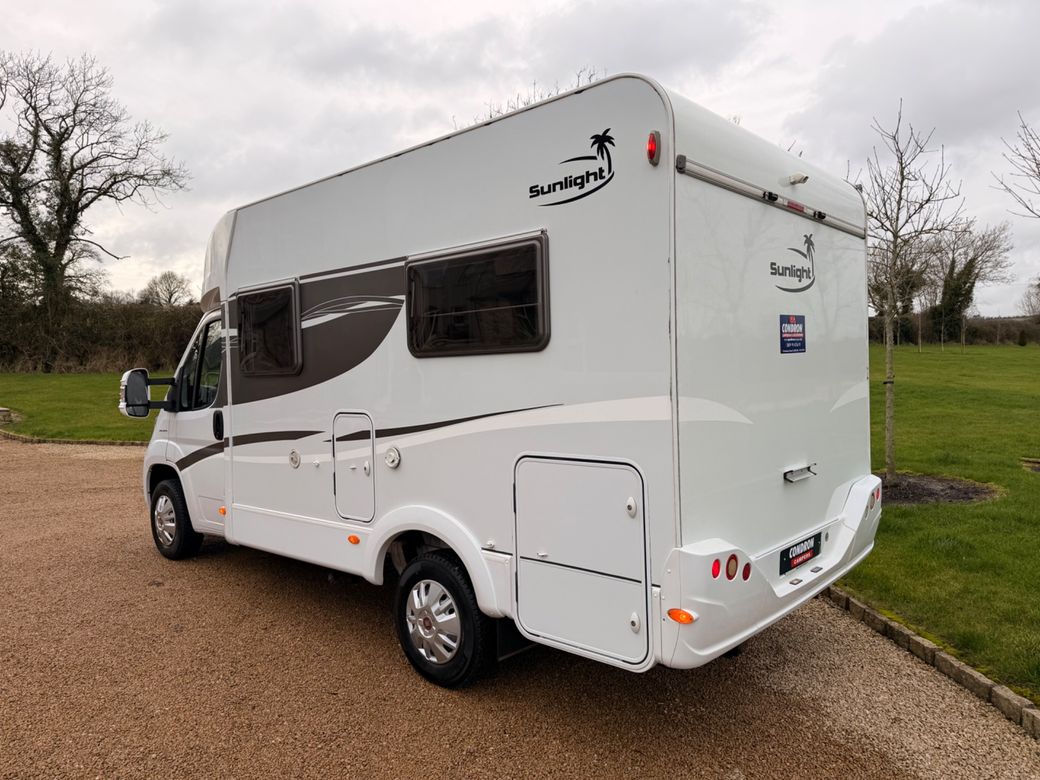 2017 SUNLIGHT T58 LOW PROFILE L.H.D