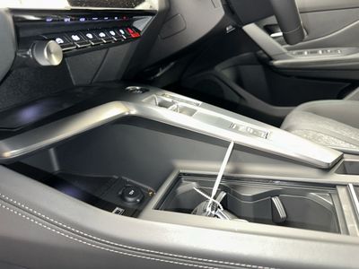 2025 Peugeot 408