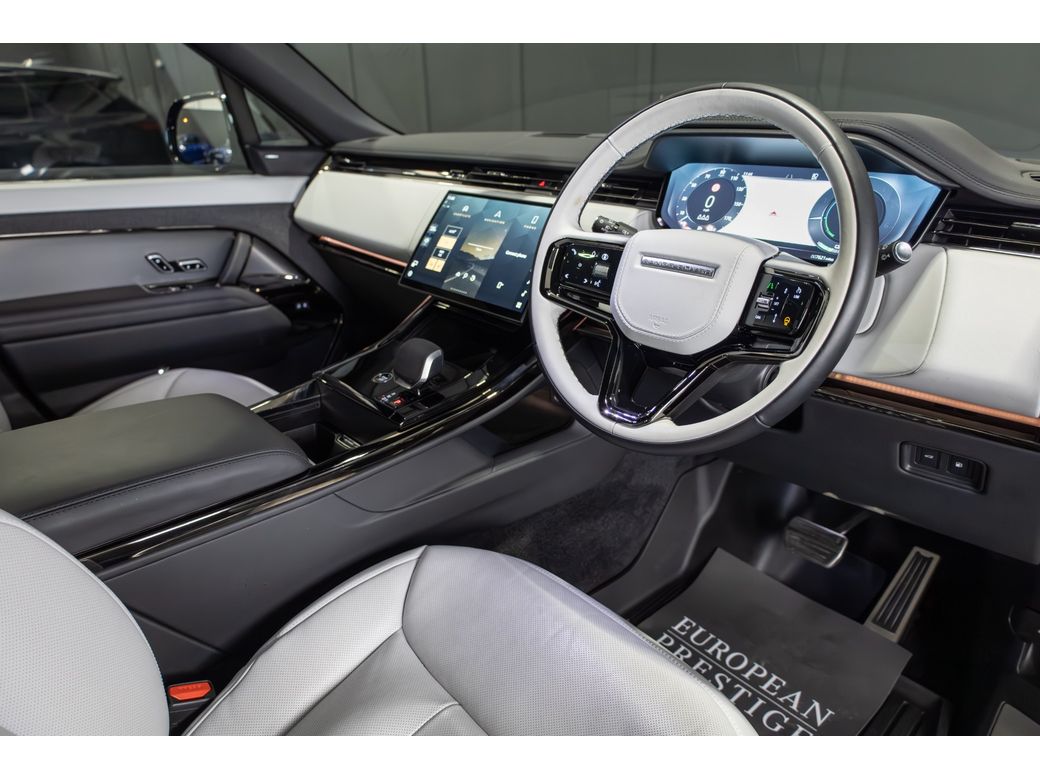 2025 Land Rover Range Rover Sport