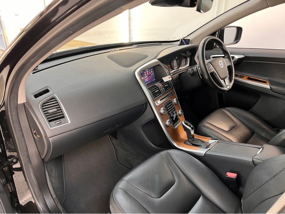 2017 Volvo XC60