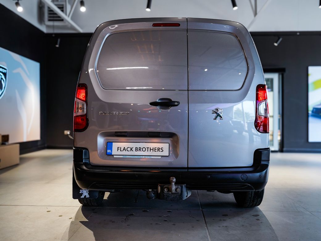2021 Peugeot Partner