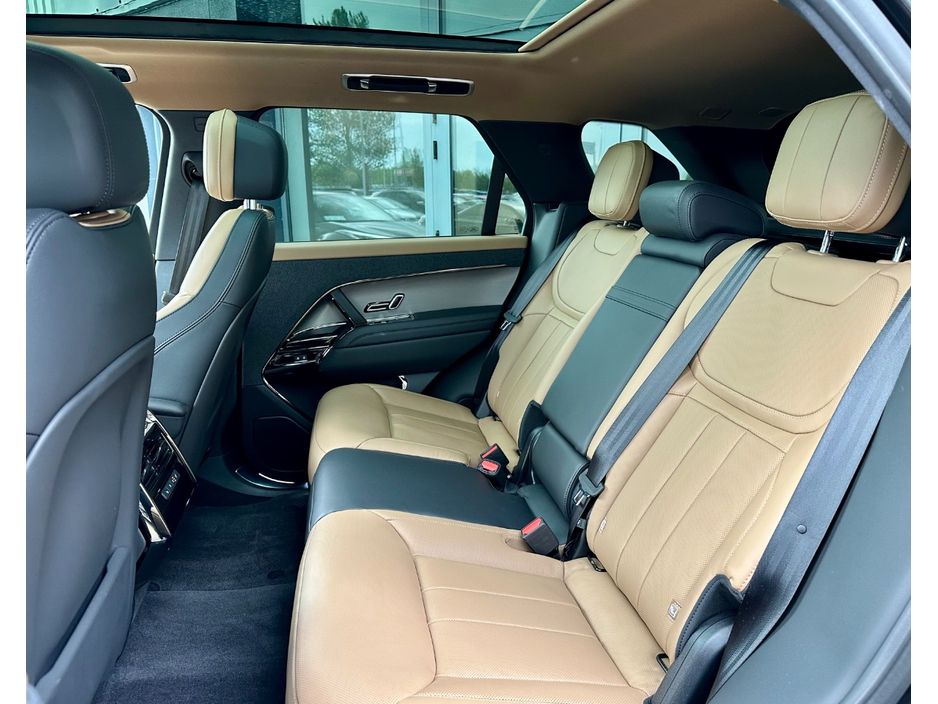 2026 Land Rover Range Rover Sport