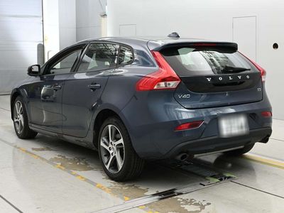 2019 Volvo V40