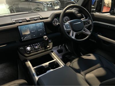 2025 Land Rover Defender