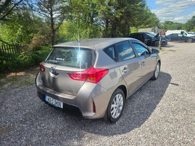 2014 Toyota Auris