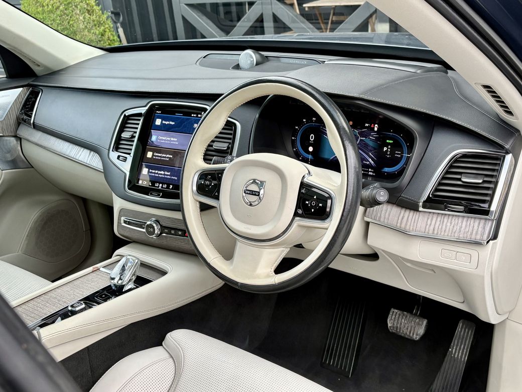 2022 Volvo XC90