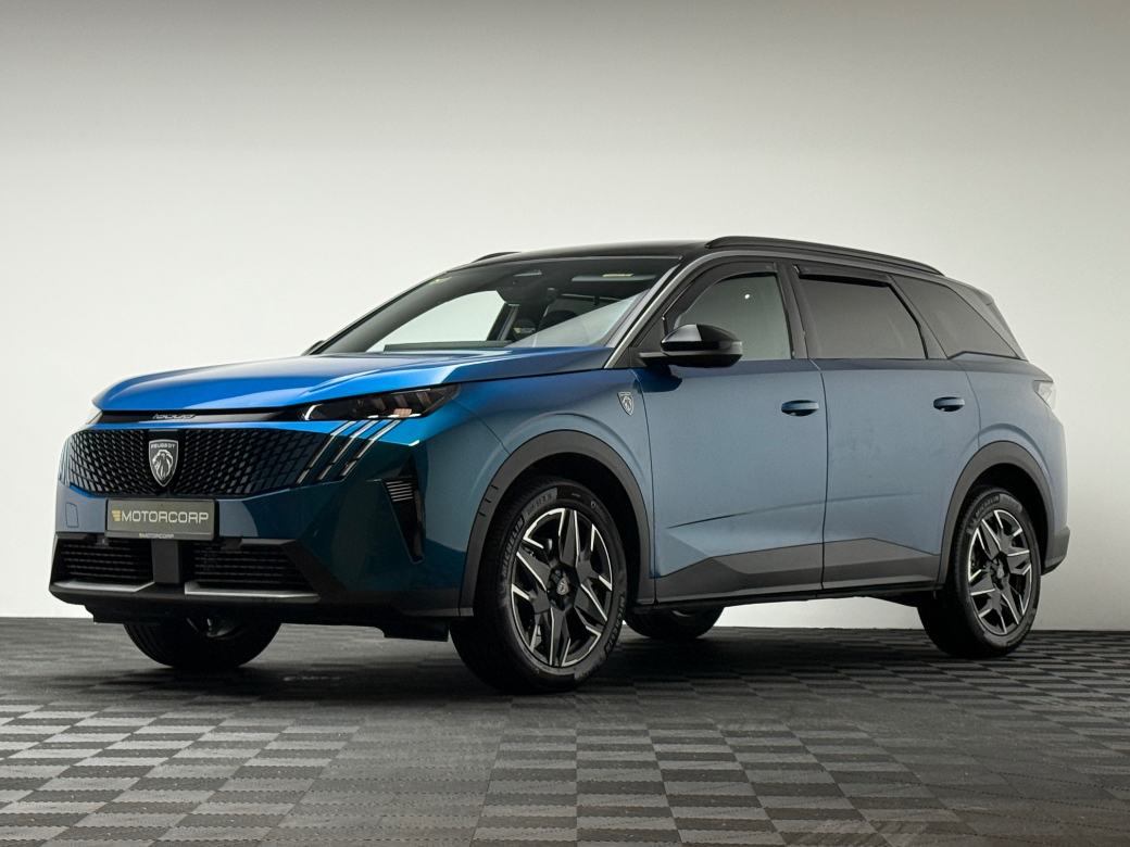 2025 Peugeot 5008