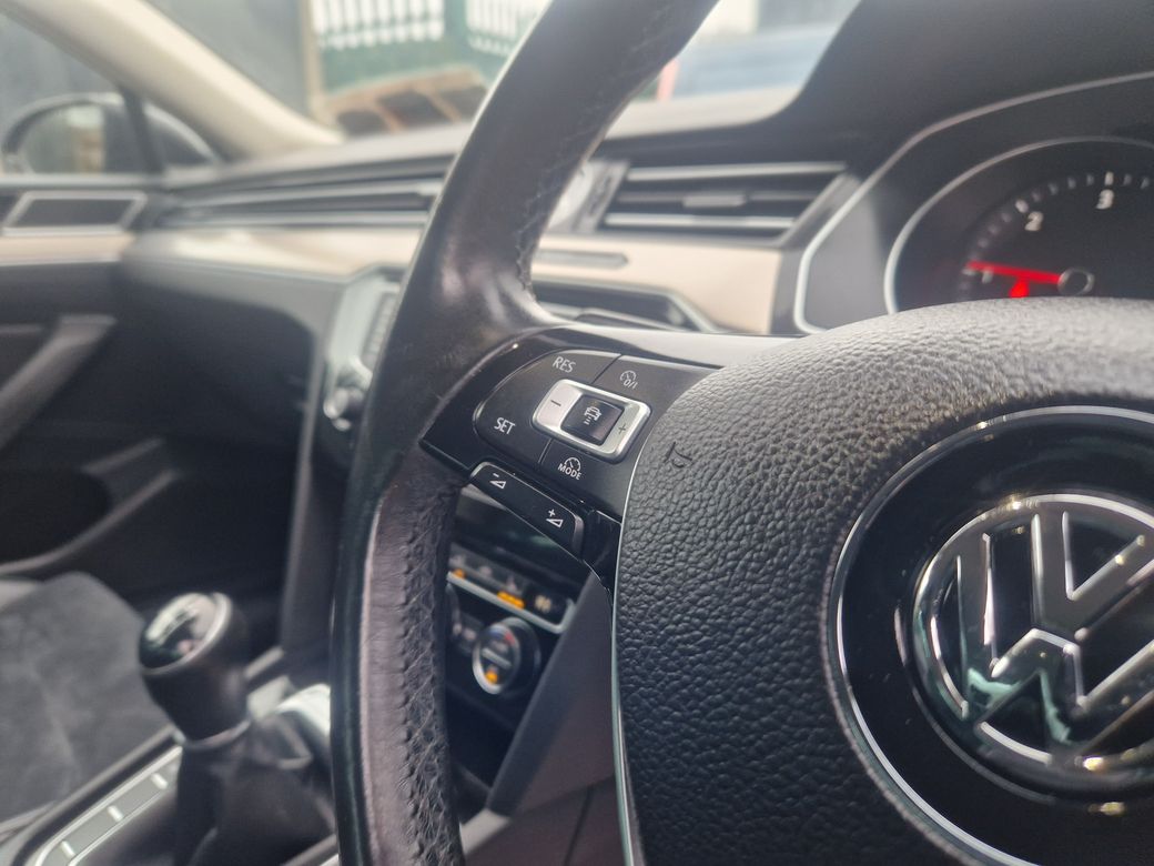 2017 Volkswagen Passat