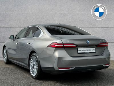 2025 BMW i5