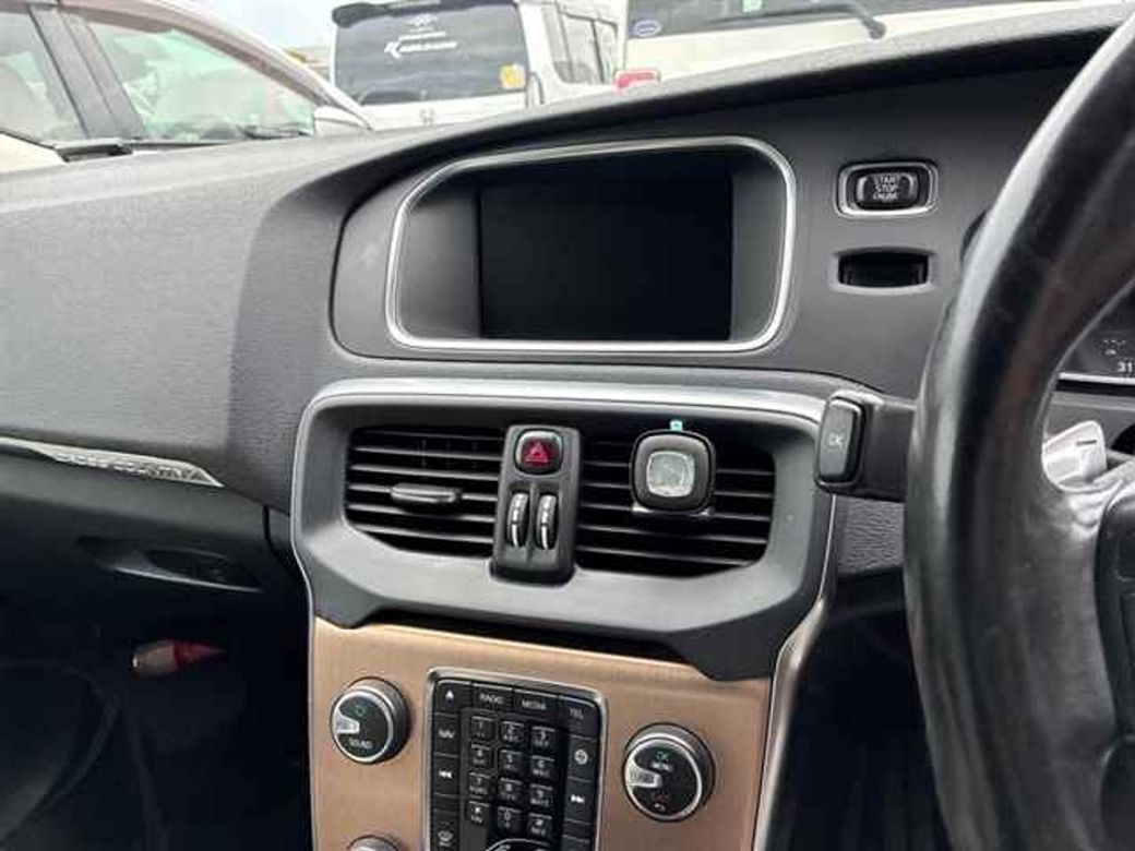 2015 Volvo V40 Cross Country